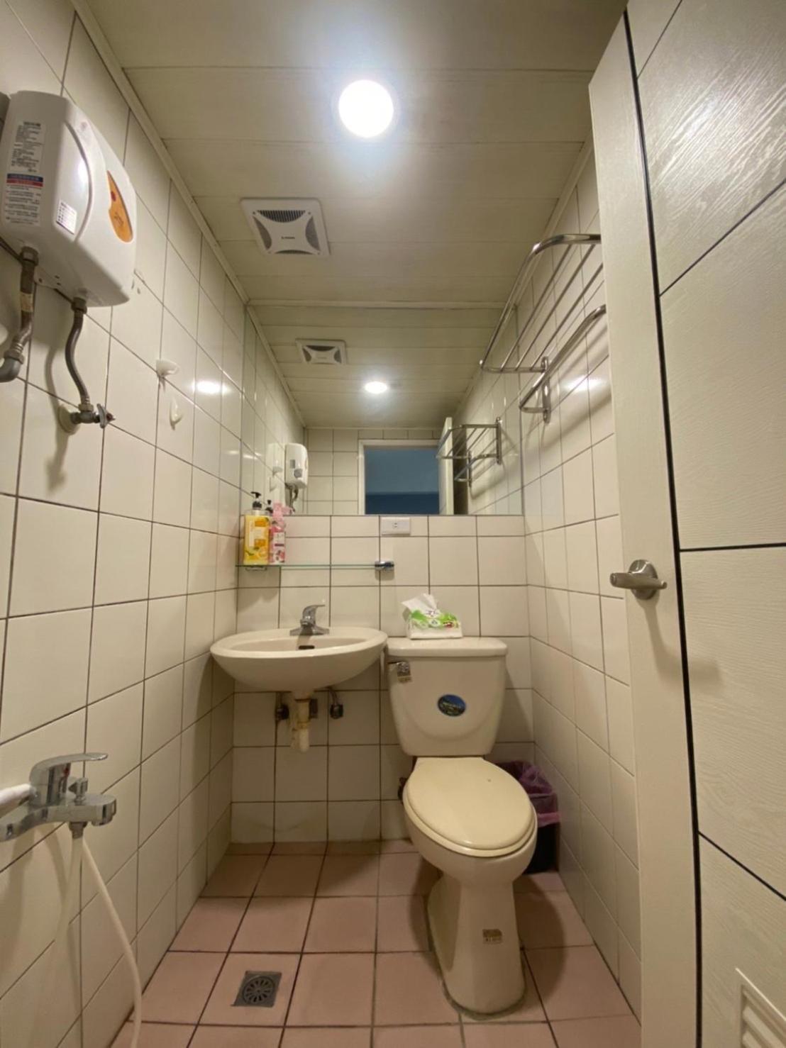 Fengjia Smile House Leilighet Taichung Eksteriør bilde